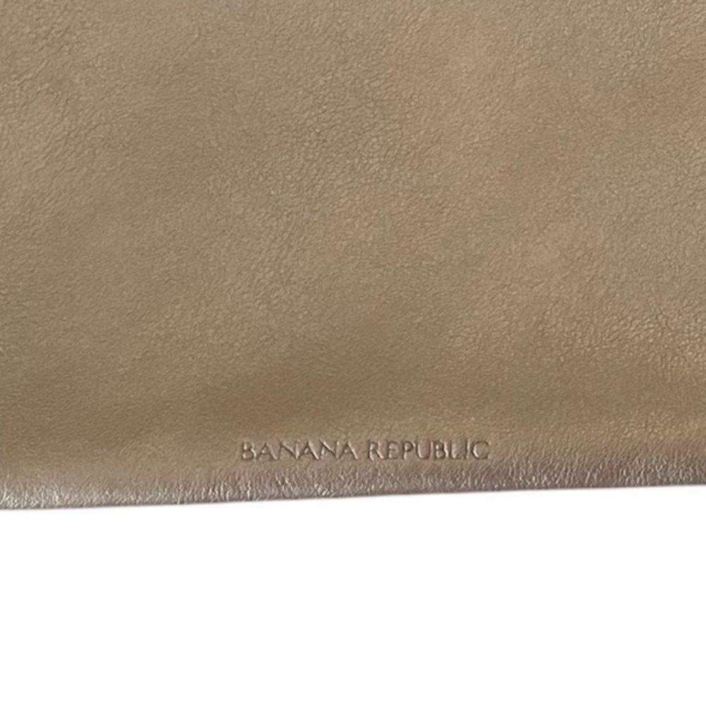 Banana Republic XO Metallic Gold Tone Wristlet Clutch - Picture 4 of 6